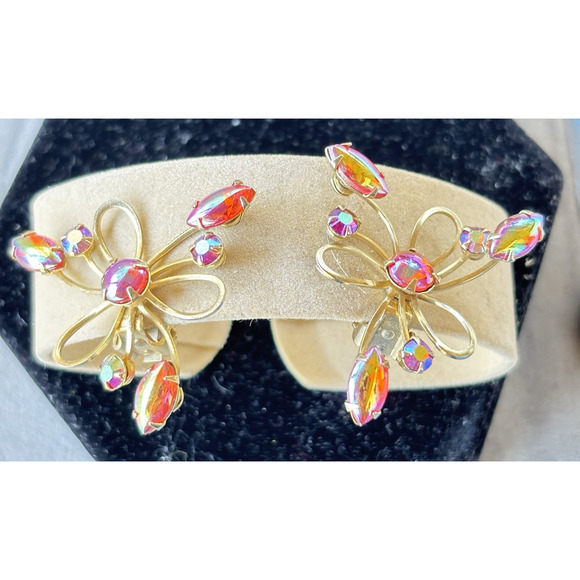 Vtg Pink Irridescent Aurora Borealis Prong Set Clip On Earrings Gold-tone - Picture 10 of 14